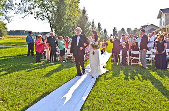 country_backyard_wedding_17